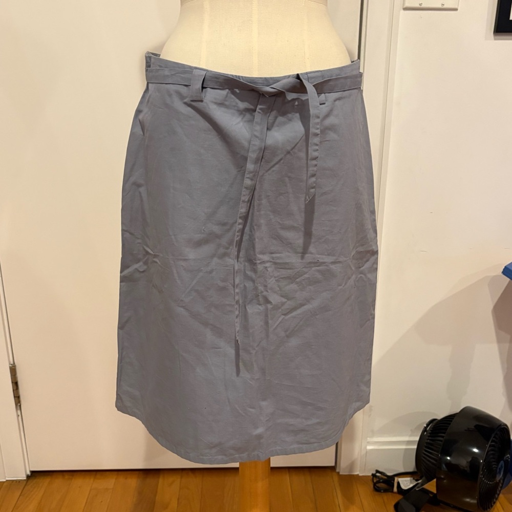 Vintage Banana Republic pale blue midi skirt with tie belt